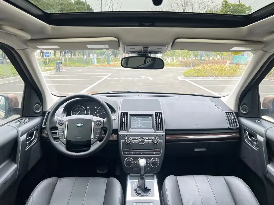 Land Rover Freelander 2