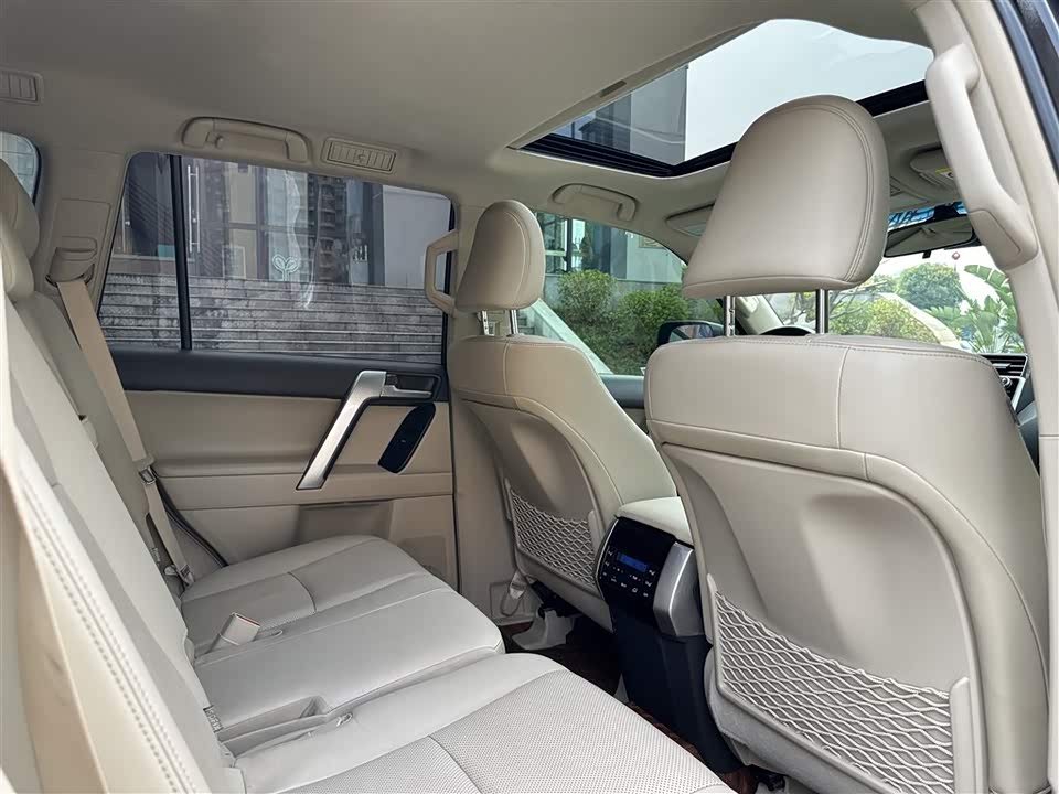 Toyota Prado