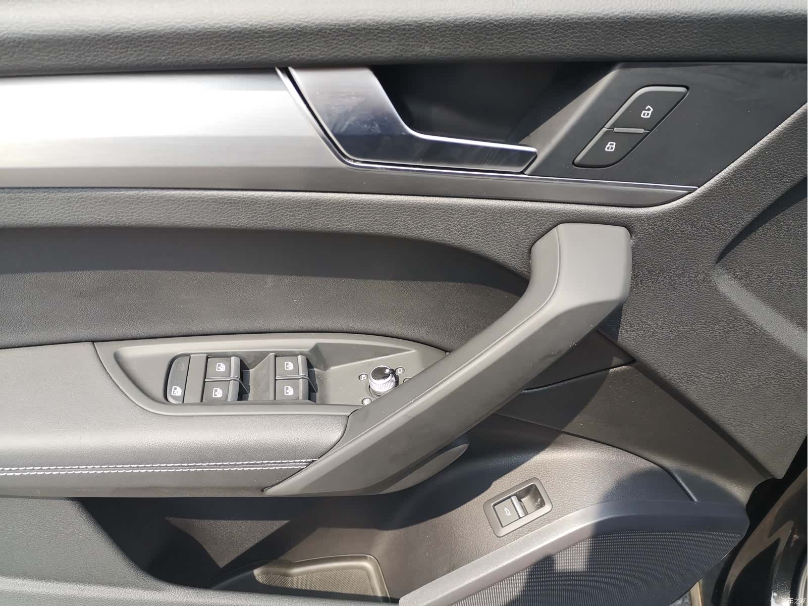 Audi Q5L, 2022 13