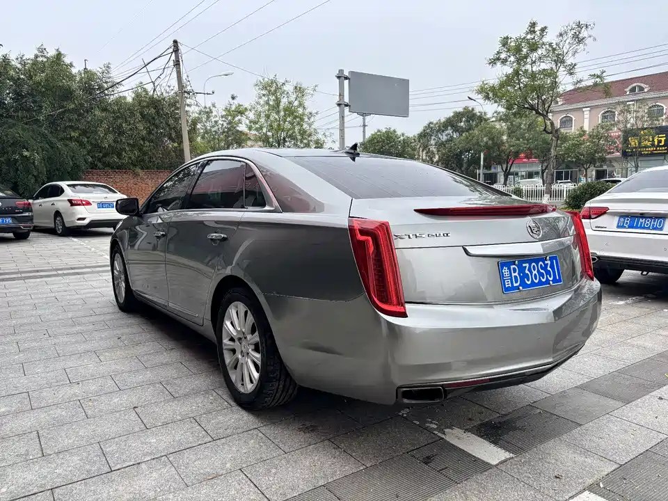 Cadillac XTS
