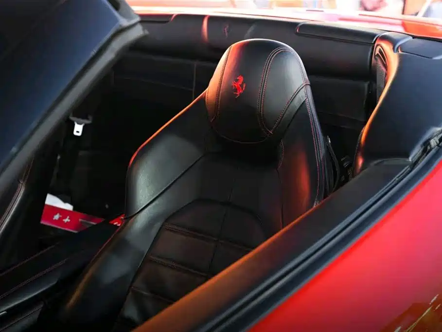 Ferrari California T