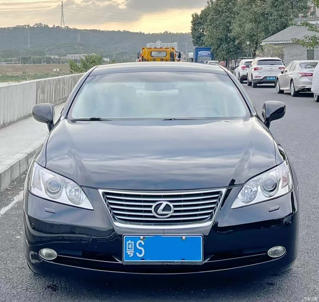 Lexus ES, 2009 3