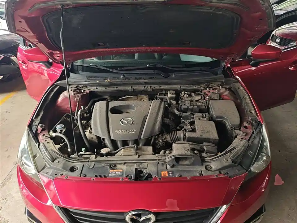 Mazda 3 Angkesaila