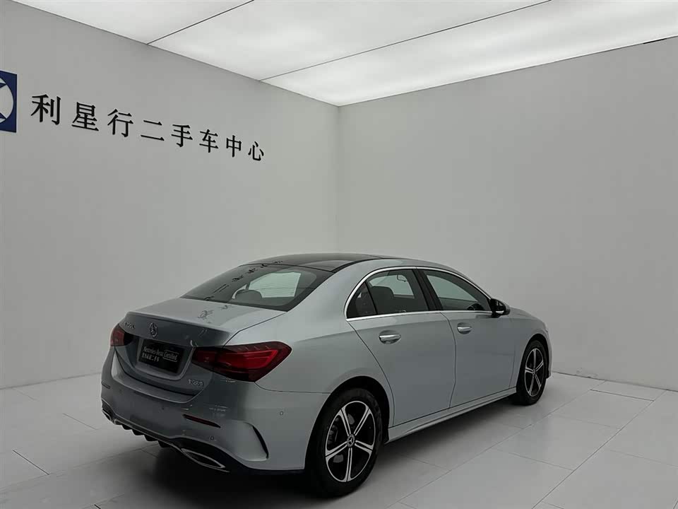 Mercedes-Benz Class A Mercedes-Benz Class A