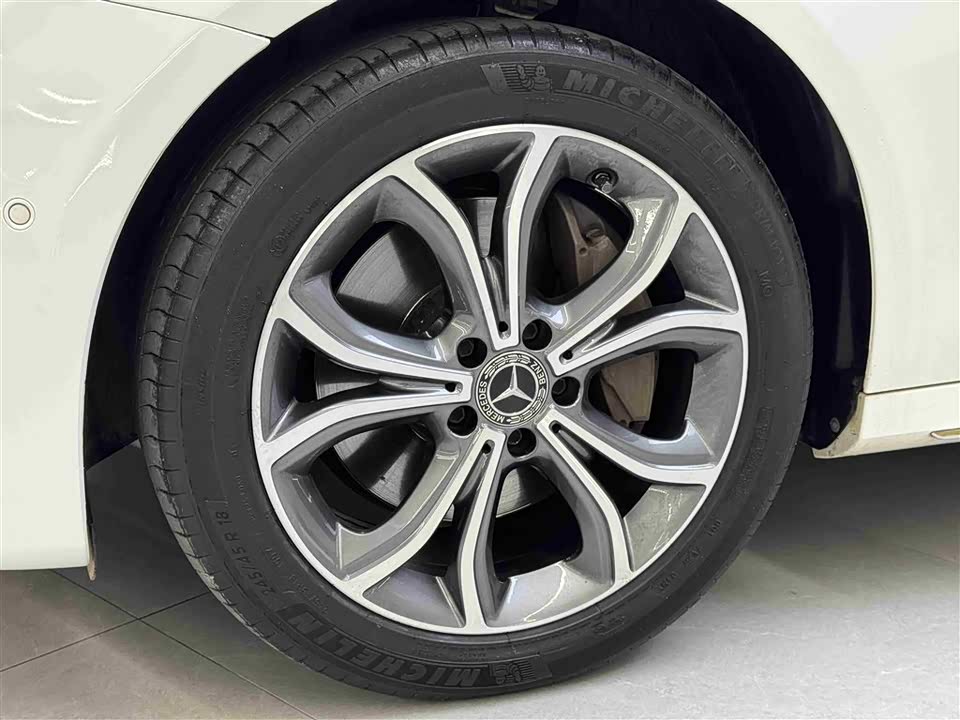Mercedes-Benz E-class Mercedes-Benz E-class