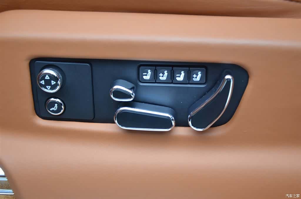 Bentley Bentayga, 2022 6
