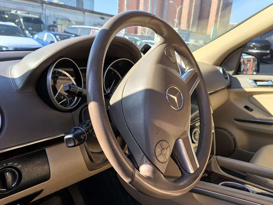 Mercedes-Benz GL grade