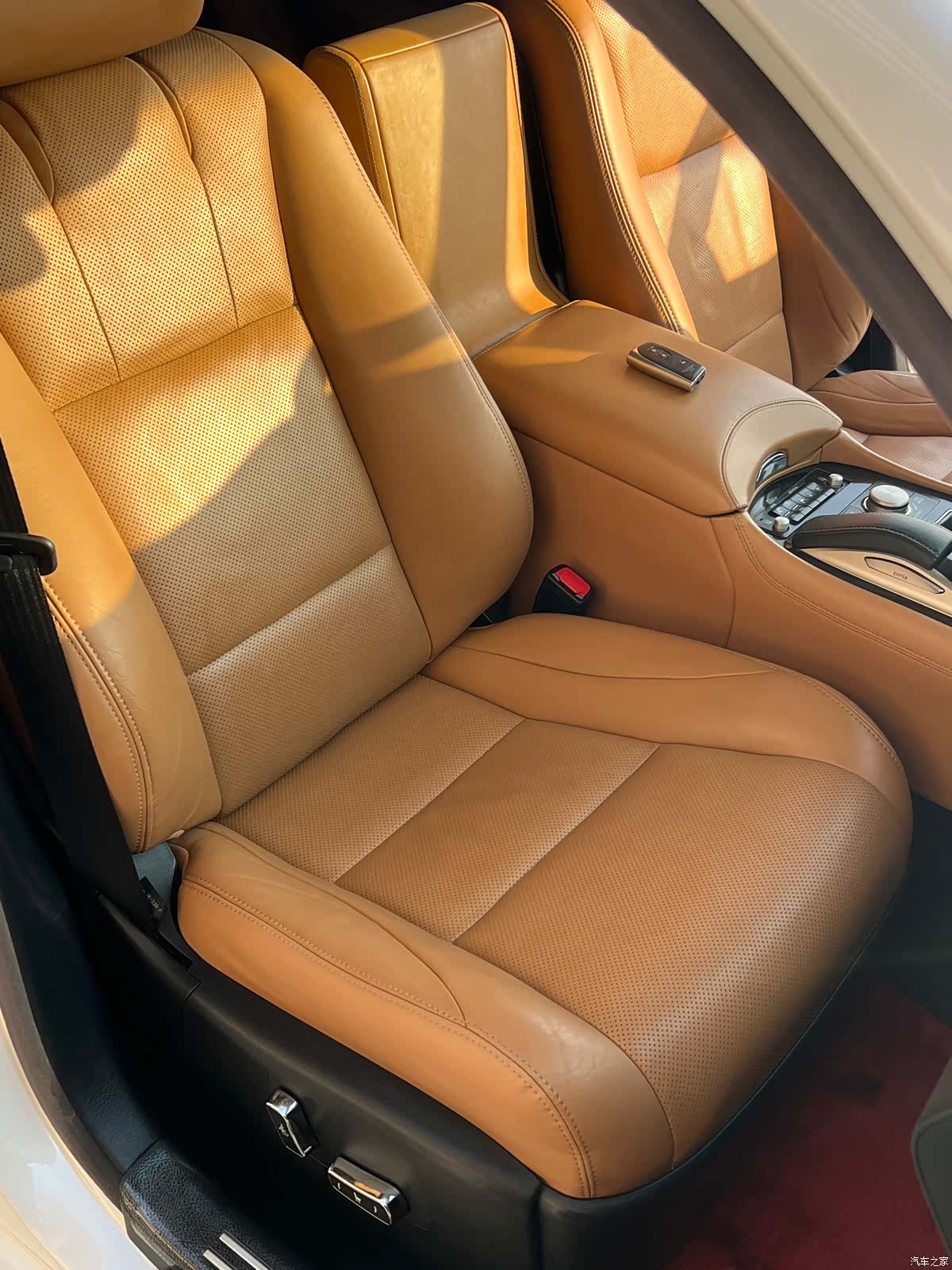 Lexus LS, 2016 22