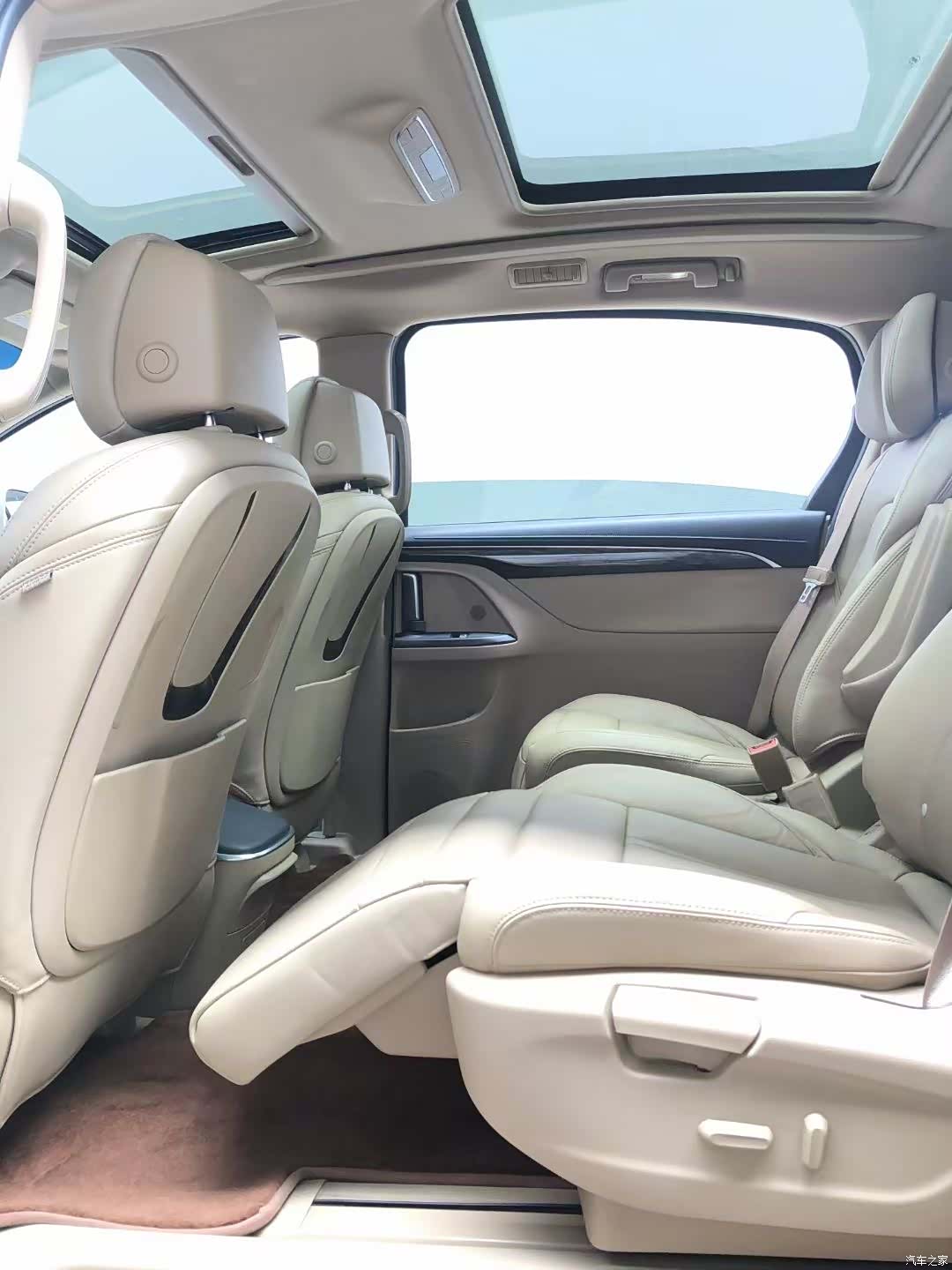 Buick GL8, 2020 7