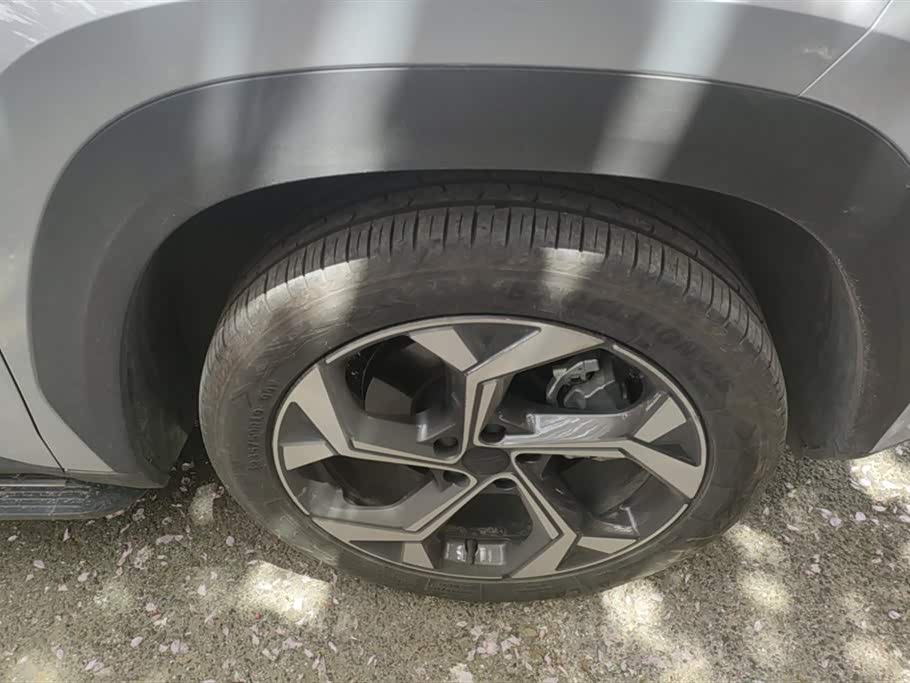 Geely Boyue L Geely Boyue L