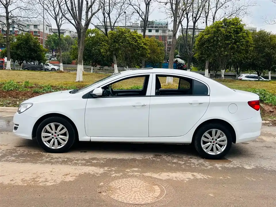 Roewe 350