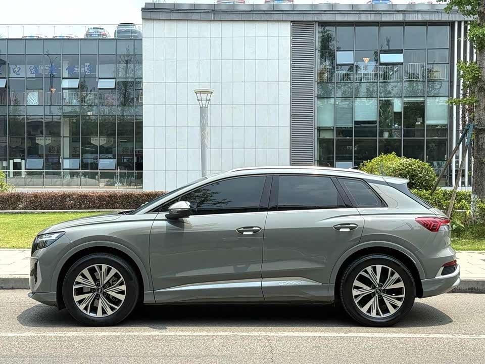 Audi Q4 Audi Q4