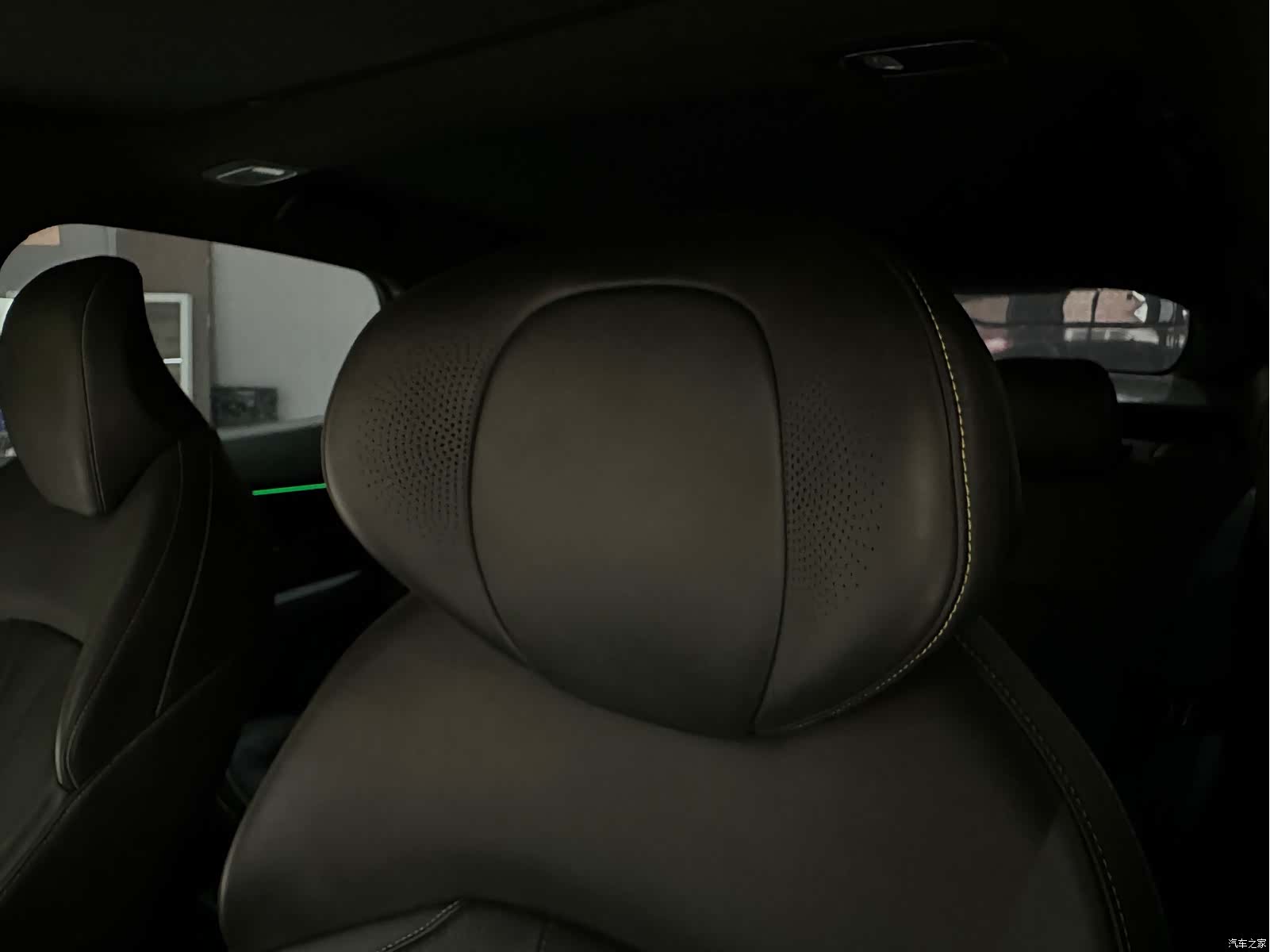 Xpeng P7, 2021 16