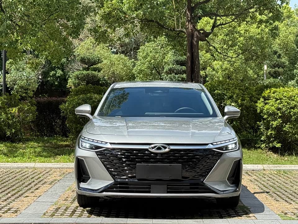 Chery Arrizo 8