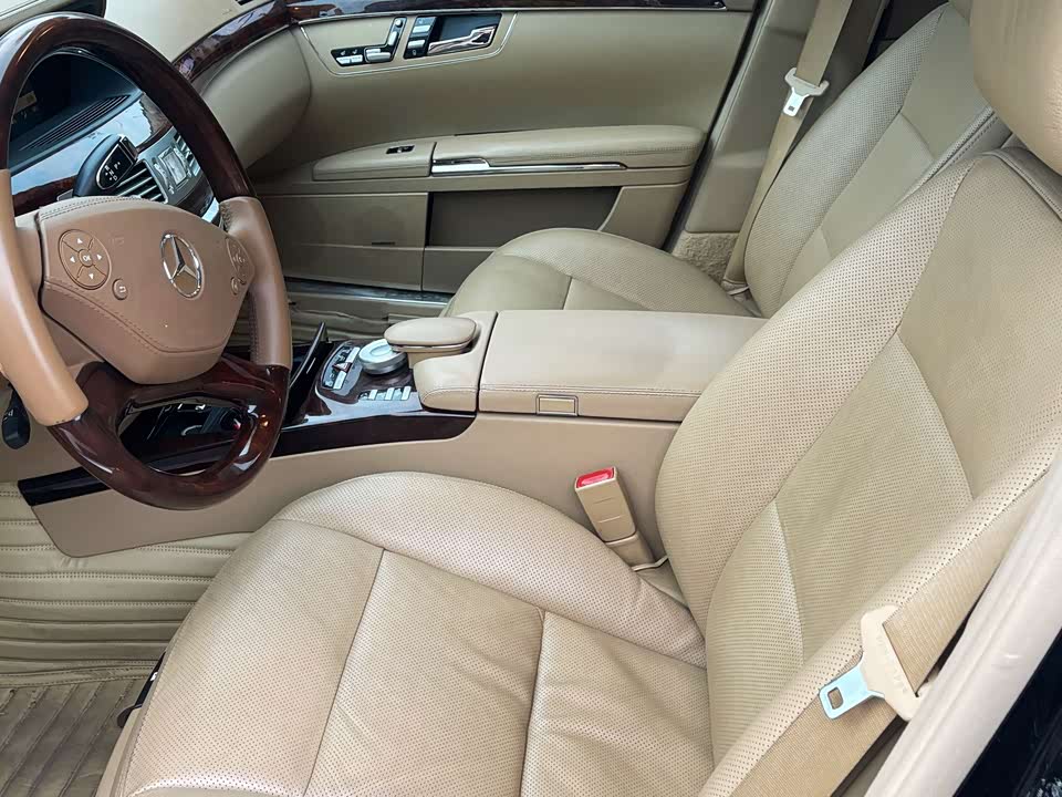 Mercedes-Benz S-class Mercedes-Benz S-class