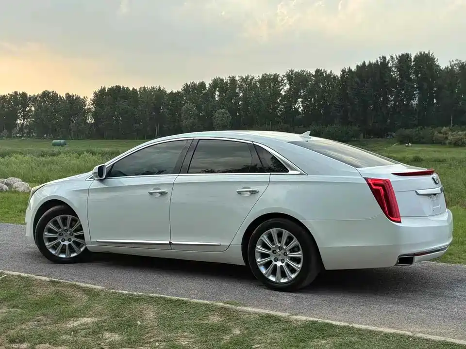 Cadillac XTS