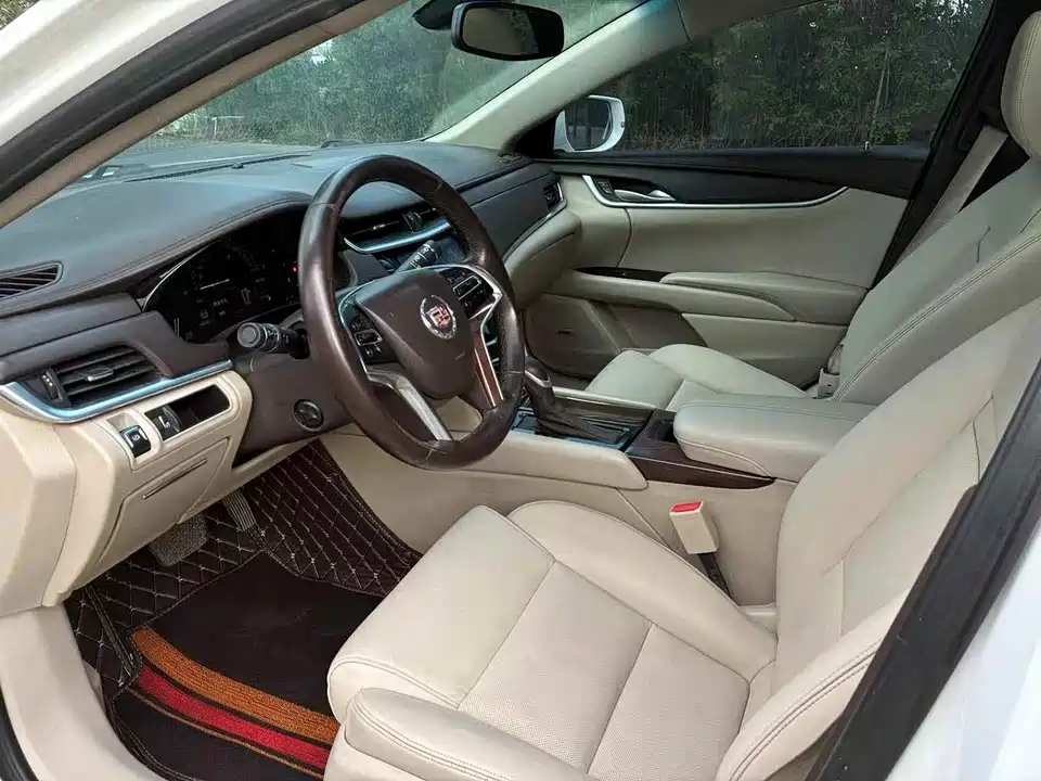 Cadillac XTS