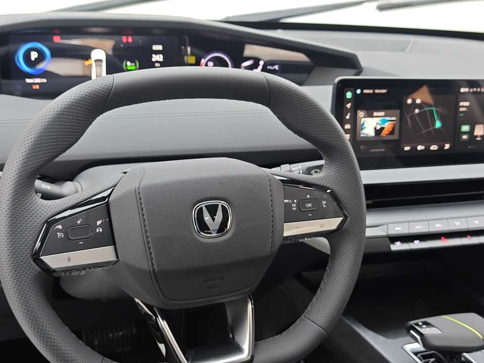 Changan UNI-V Smart iDD