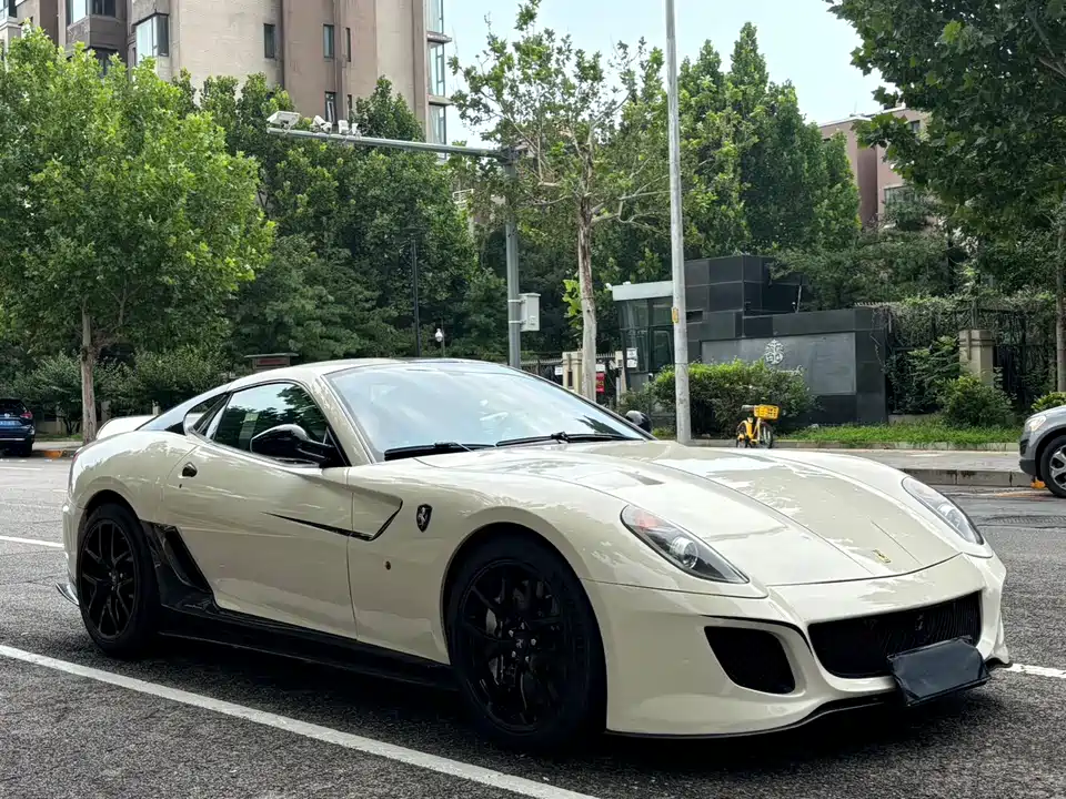 Ferrari 599