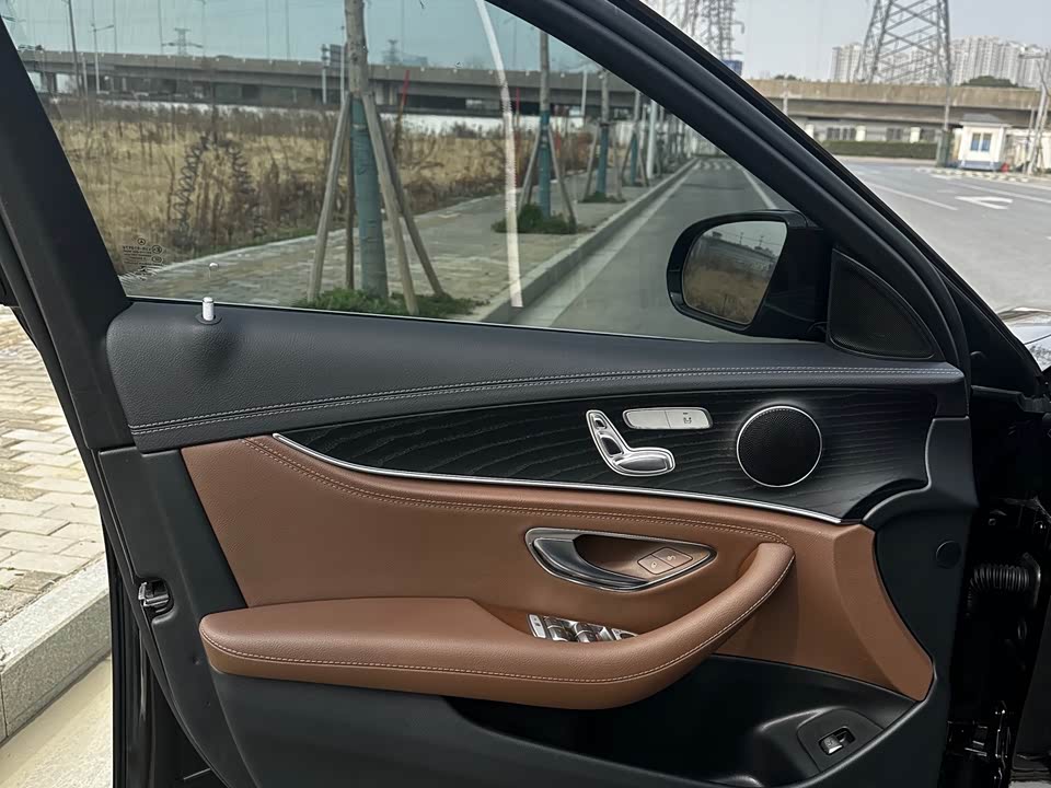 Mercedes-Benz E-class Mercedes-Benz E-class