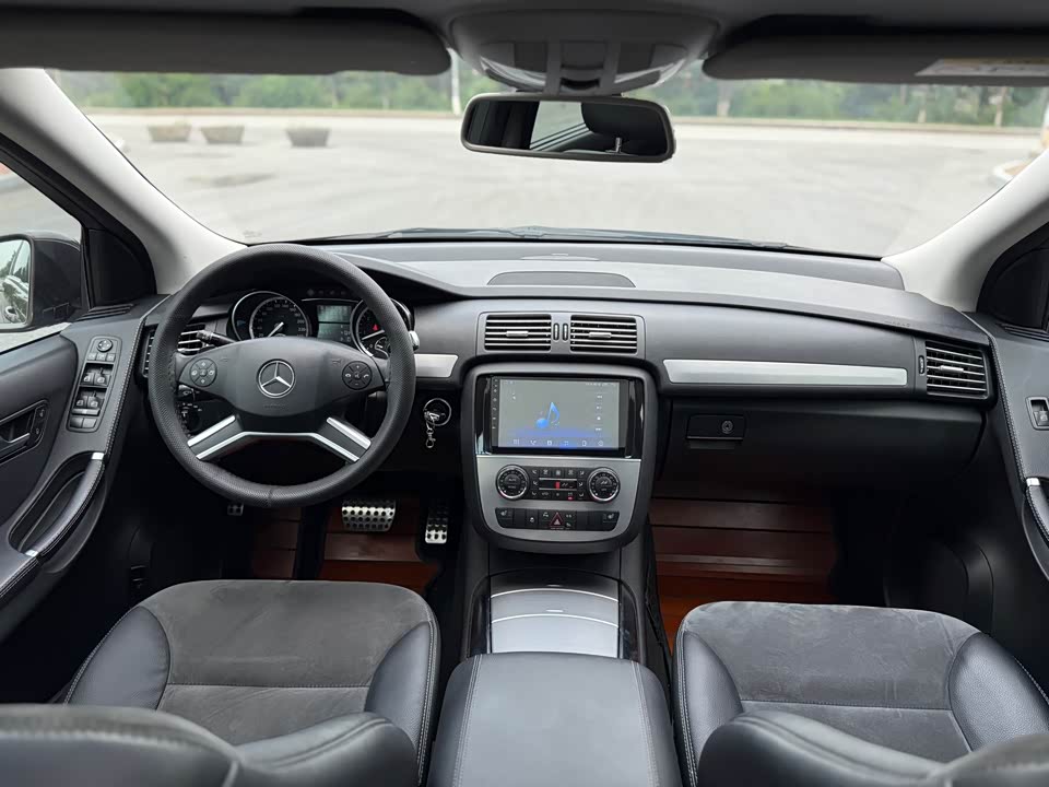 Mercedes-Benz R-class