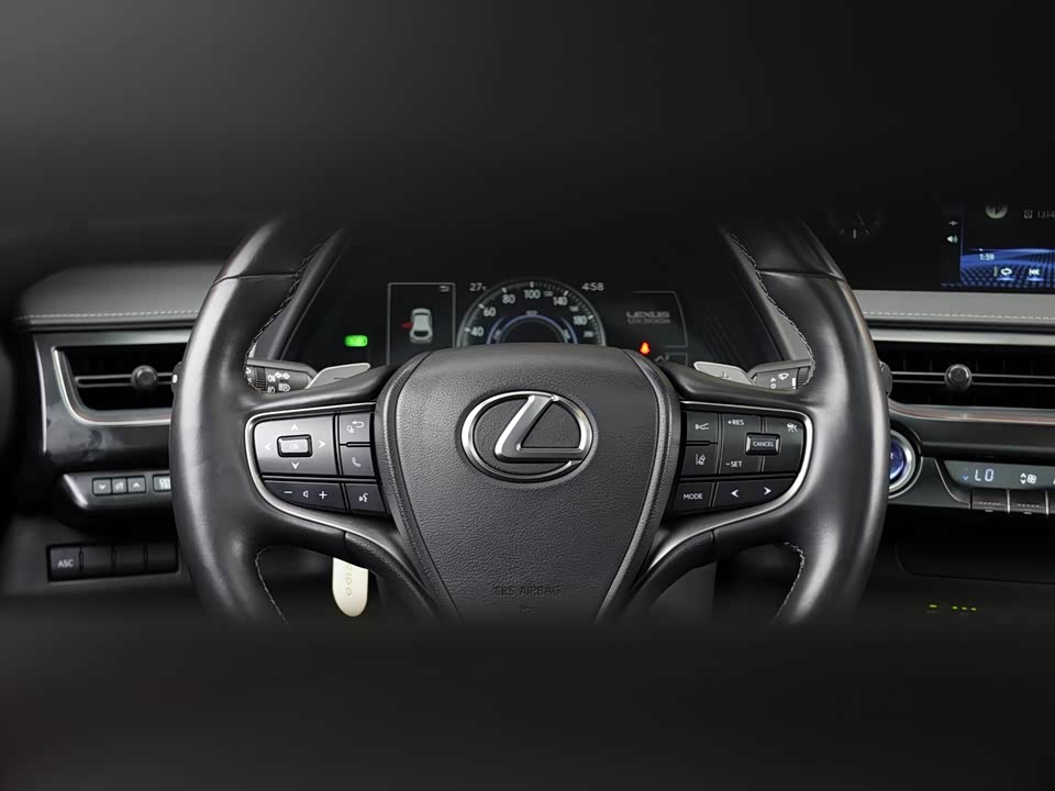 Lexus UX Lexus UX