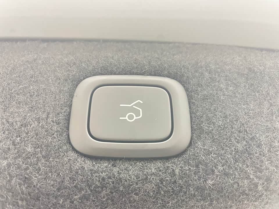 NIO ET5