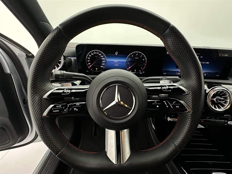 Mercedes-Benz Class A Mercedes-Benz Class A
