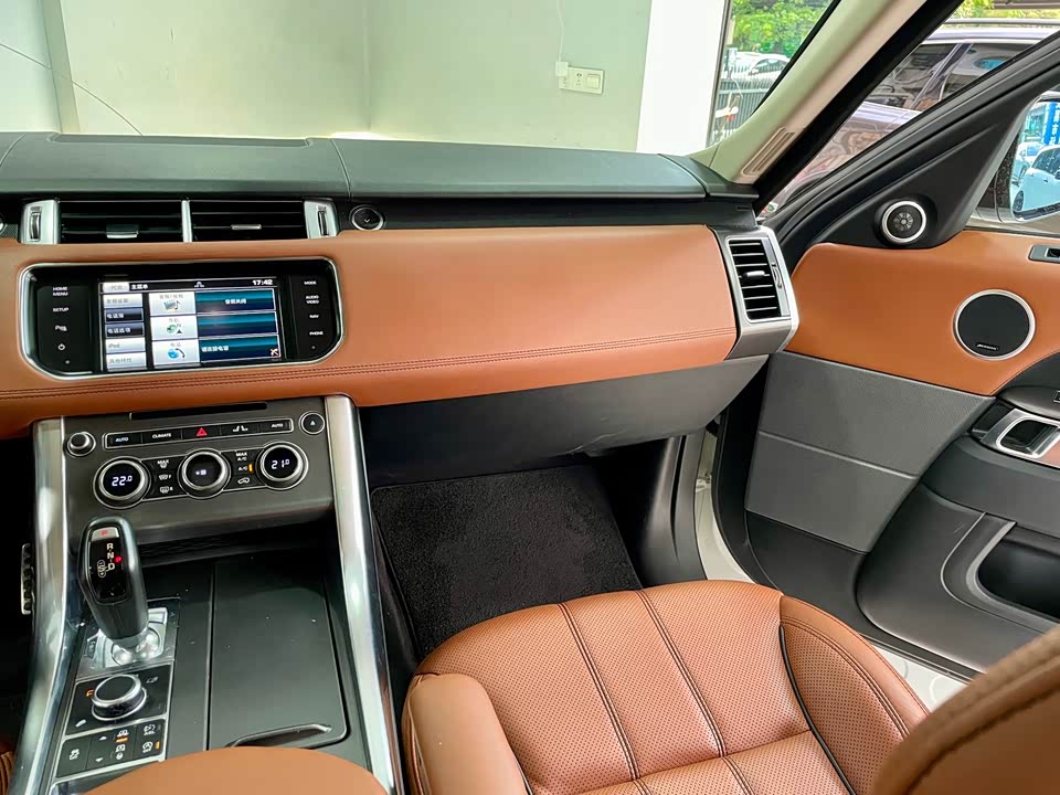 Land Rover Range Rover Sport Land Rover Range Rover Sport