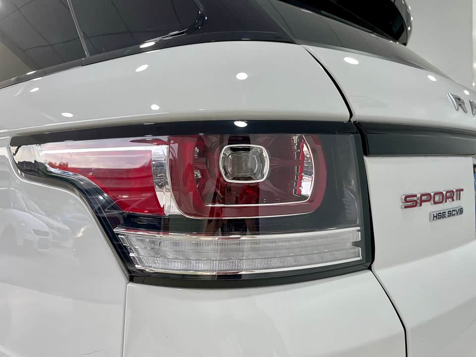 Land Rover Range Rover Sport Land Rover Range Rover Sport