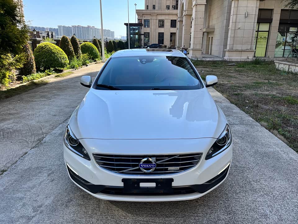 Volvo S60