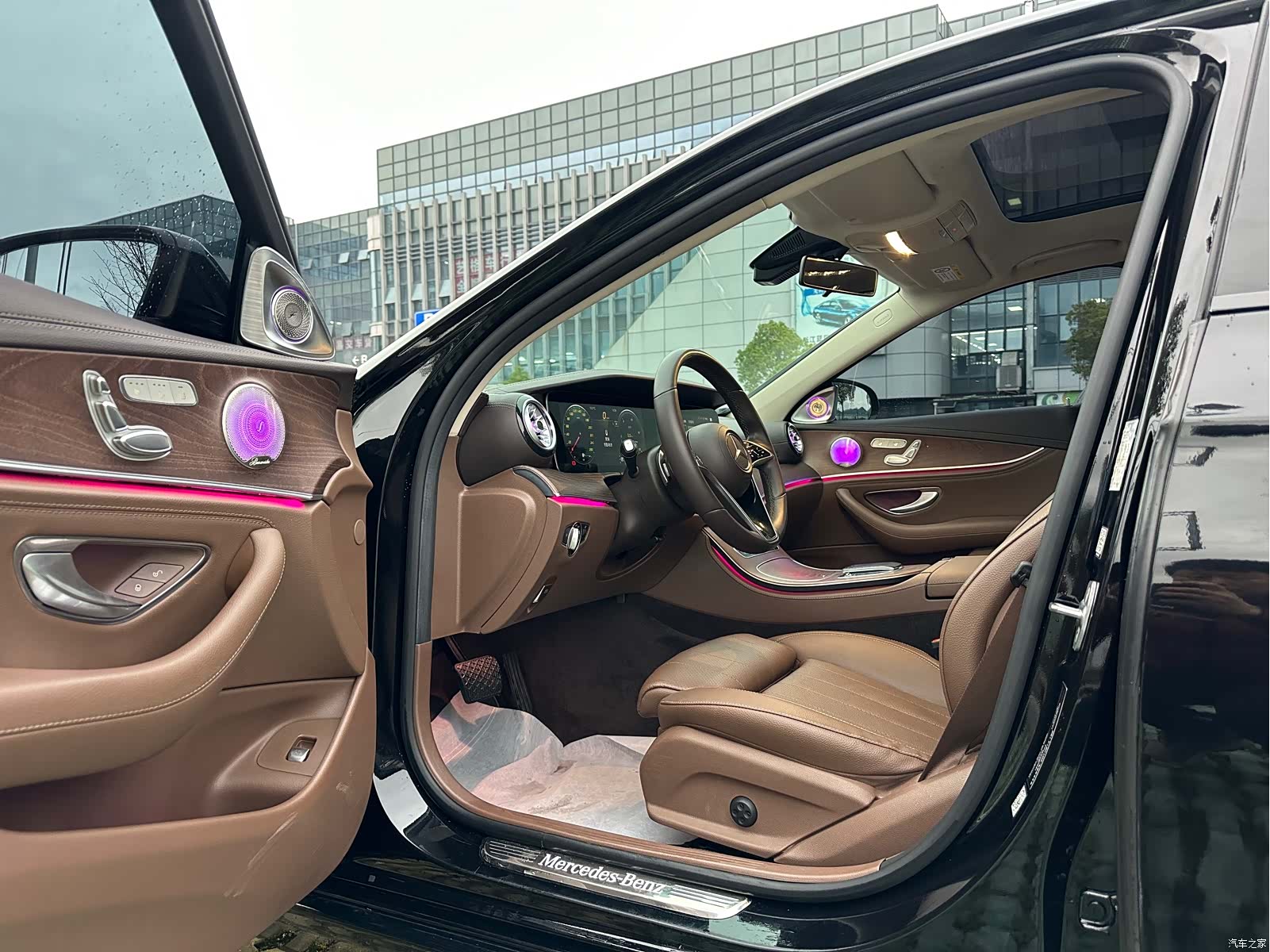 Mercedes-Benz E-Class, 2023 все фото