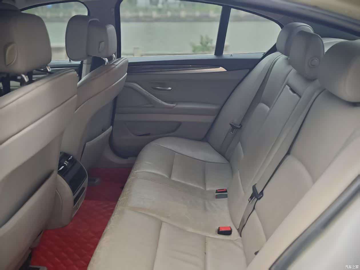 BMW 5 Series, 2013 16