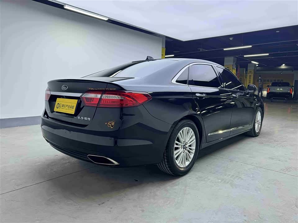 Ford Taurus Ford Taurus