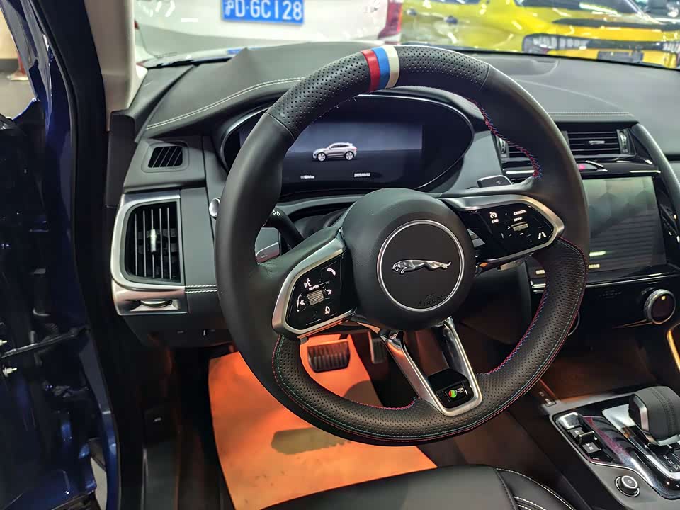 Jaguar E-PACE Jaguar E-PACE