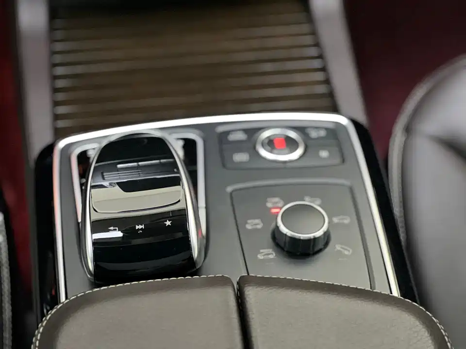Mercedes-Benz GLS Mercedes-Benz GLS