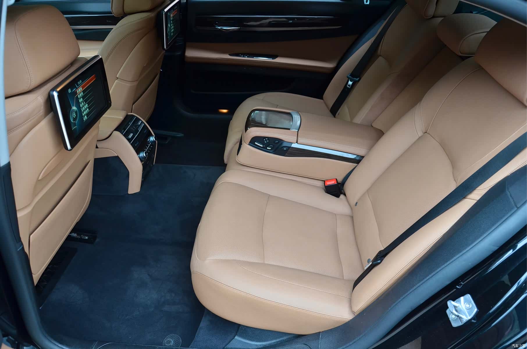 BMW 7 Series, 2015 15