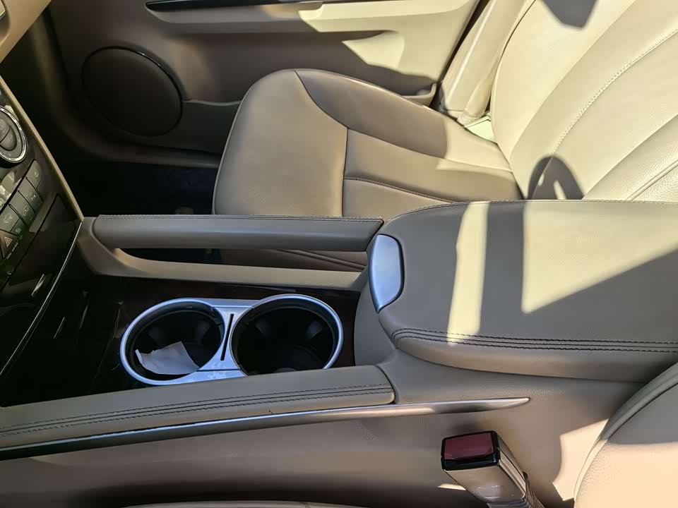 Mercedes-Benz GL grade