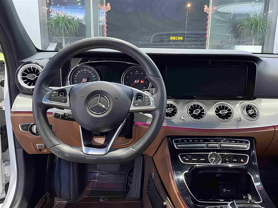 Mercedes-Benz E-class Mercedes-Benz E-class