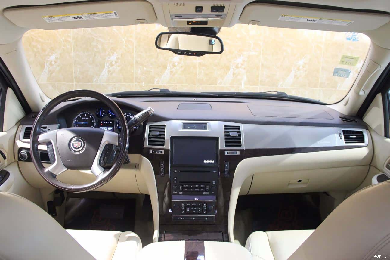 Cadillac Escalade, 2010 8