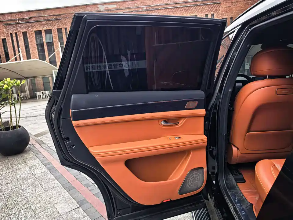 AITO Ask the world M7