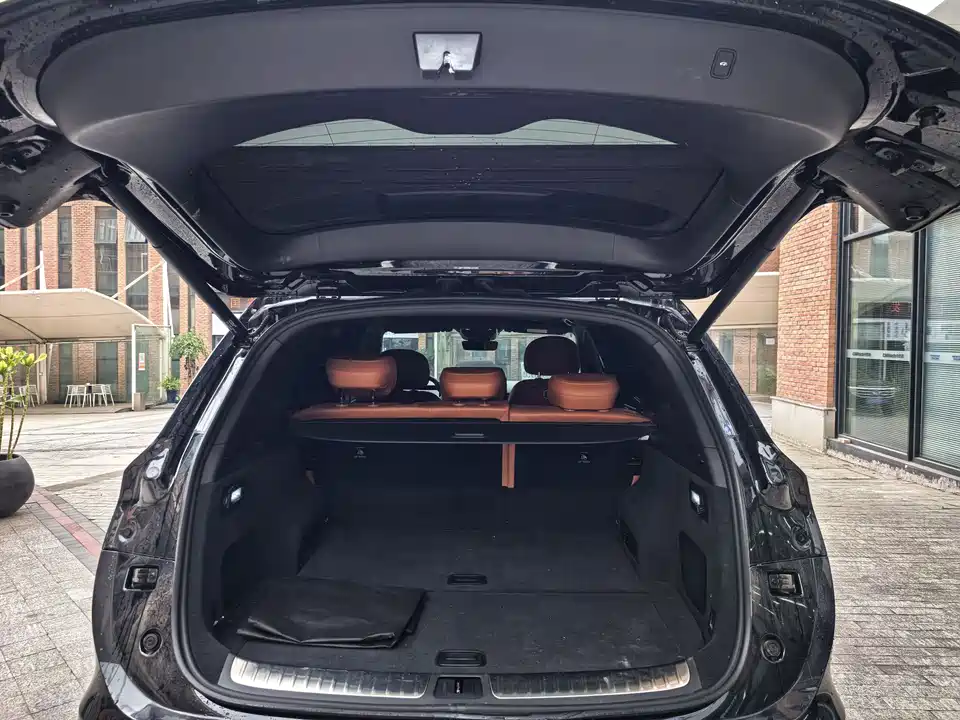 AITO Ask the world M7