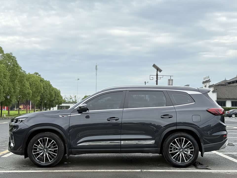 Chery Tiggo 8 PLUS Chery Tiggo 8 PLUS