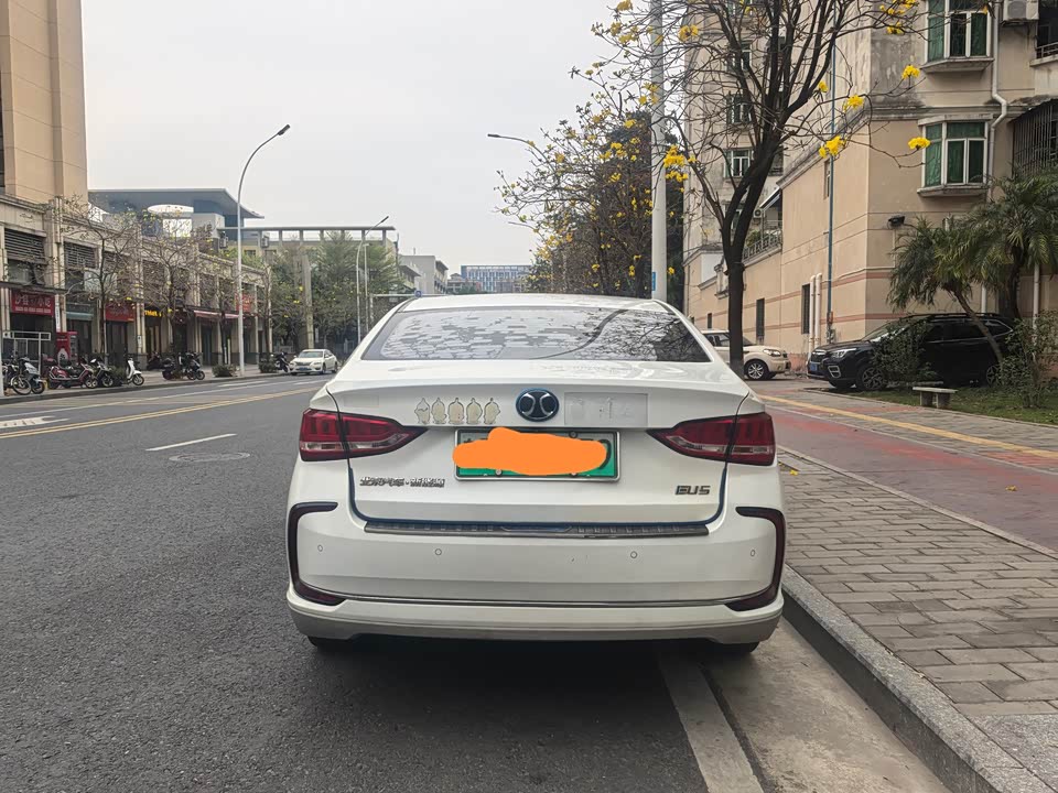 BAIC Beijing EU5