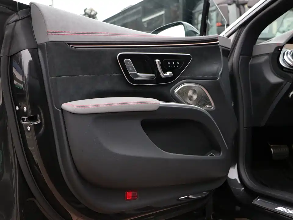 Mercedes-Benz EQS AMG