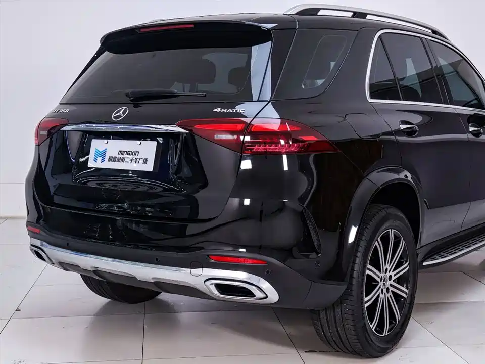 Mercedes-Benz GLE Mercedes-Benz GLE
