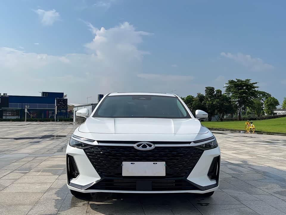 Chery Arrizo 8