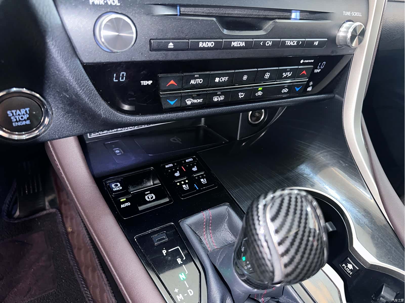 Lexus RX, 2017 11