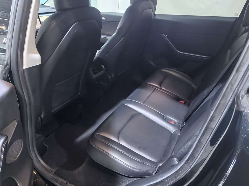 Tesla Model Y Tesla Model Y