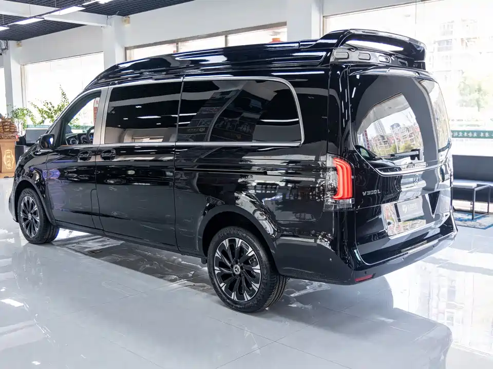 Mercedes-Benz V-class